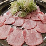 炭火焼肉 釜山 - 