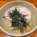 臥龍 - 冷やし軍鶏白湯麺 わさび風味
