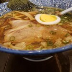 醤油ラーメン かまやつ - 