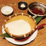 月の蔵人 - 自家製手作りざる豆腐