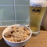 豆皿中華Q - お替わり自由な肉めしにランチビール