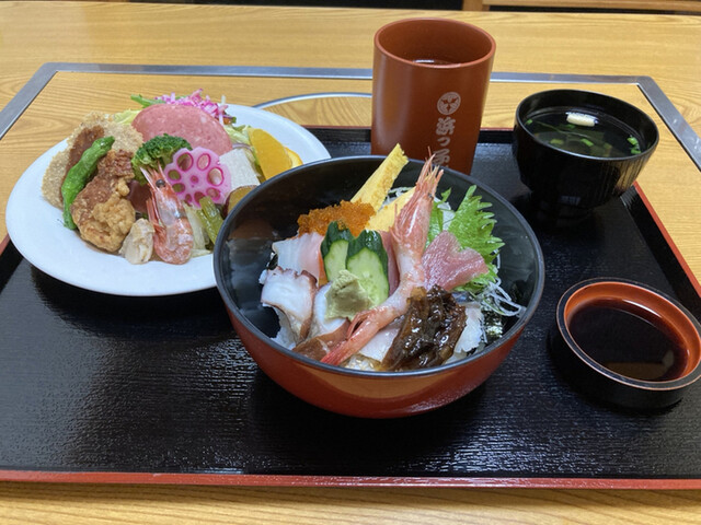 浜っ子 千葉・茨城で展開中の水産問屋直営の回転寿司 浜っ子 :: ホーム