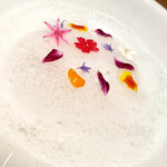 ラ・ボンヌターブル - 