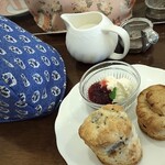 紅茶専門店 ディンブラ - 