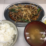 Kushiya Yokochou - お腹いっぱいになる定食