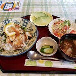 シェフ - 料理写真:イカおろしスタミナ丼　1260円