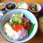 MIHARA KITCHEN - ■海鮮とろろ丼定食