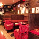 中国家庭料理　楊 - ボックスシートに赤の座布団