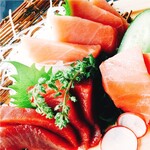 [Tuna wholesaler's tuna making]