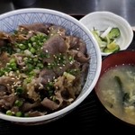 霧島 - 焼きラム丼（キムチ抜き）450円