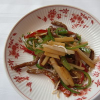 赤坂璃宮 赤坂本店 - 牛肉とピーマンの細切り炒め