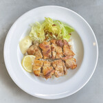 Calibar Hiroshima - ボリューム満点のチキンステーキ丼