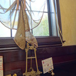 プティパレ - テーブルに座っているだけで癒されます