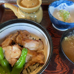 和食処　田舎家 - きじ焼き丼ライトサイズ　880円
