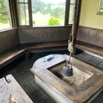 和食処　田舎家 - 囲炉裏のある、14ホール休憩所