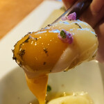 焼鳥YAMATO - 飛来幸地鶏の温泉卵〜リンゴットキャビアをのせて〜