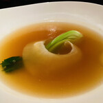 廣東料理 民生 - ふかひれの姿煮込み 上湯スープ掛け