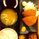 目利きの銀次 - 金曜日の日替700円三種類のうち、アジフライ定食。