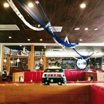 ブロンコ ビリー - 白い輪っか飾りには　子供たちの七夕の願い事か書かれてた