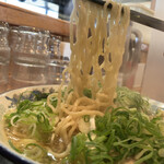 中華蕎麦 春馬 - 麺リフト⤴️