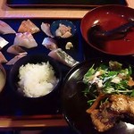和貴味処 - おまかせ定食（５００円）信じられない品数とお味です！