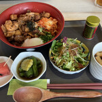 炭火焼き鶏とスパイスカレー 日本橋室町 ハラカラ - 