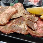 A5仙台牛 焼肉・寿司 食べ放題 肉十八 - 牛タン