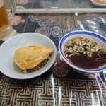 中国料理 龍門 - カレー炒飯とスープ