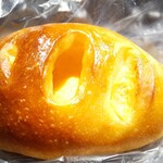 カフェ 亀ゴージュ - クリームパン（焼き立て）