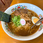 らーめん餃子ふるさと - 醤油ラーメン大盛り