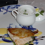 横濱元町 霧笛楼 - アマダイのジャガイモ焼とトマトのソテー　山菜のリゾット生姜風味