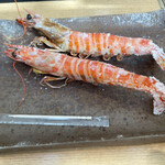 まるは食堂 - 車海老塩焼き。小さい