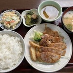 たからや - トンテキ定食・中ご飯680円税込