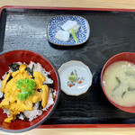 田中食堂 - 生うに丼¥1500