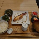 Ajiwai Shokudou Hinemosu No Tari - 目鯛の酒粕味噌焼定食