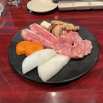 焼肉 肉ノ助 トーキョー - カイノミ、コリコリカルビ、国産地鶏。
            美味し。
