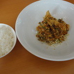 彩華 - 10月24日　Ｃランチ　鯵のカレー風味揚げアジアソース