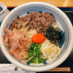 手造りうどん 楽々 - 和牛肉ぶっかけ