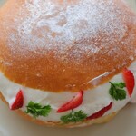 シャンパンベーカリー - 