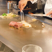 神戸牛 鉄板焼 リオ 大阪御堂筋店 - 