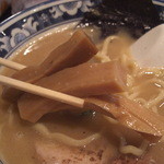ラーメン雷鳥 - でっかいメンマ（２号）共通