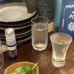 ひとひら - お通しの冬瓜の煮付けたやつがまた美味んめえの！