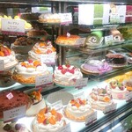 BONGOUT - ホールケーキのコーナー