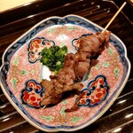 蓬左茶寮 - 黒毛和牛タン元の串焼き