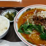 家庭中華料理 司馬 - 担々麺（850円）小ライス（250円）