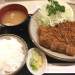 丸和 - 「特ロースかつ定食」