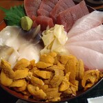 みなと食堂 - 生ウニ4色丼