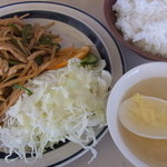 Tonshun - 豚肉とピーマンの細切り炒め定食　８１０円