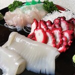 魚正 - ひらめ、酢だこ、するめいか刺し