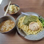 Yokohama Ie Keira-Men Konshinya - 濃魂つけ麺＋ミニチャーシュー飯
